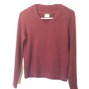Columbia Burgundy fuzzy pullover sweater